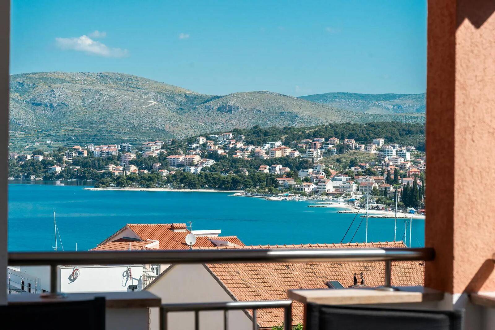 Balcony with view of Trogir